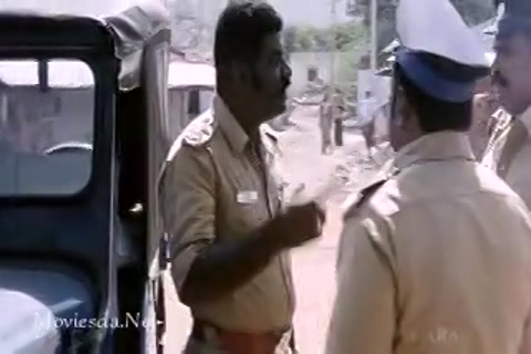 Azhagar Samiyin Kuthirai (2011) Part-2.mp4